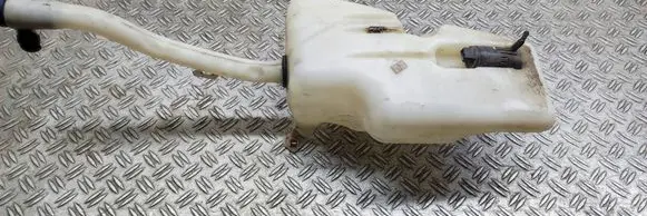 Windshield washer fluid reservoir/tank
