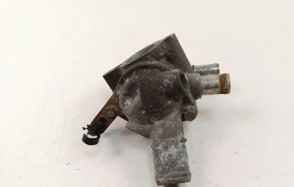 Honda CR-V Thermostat/thermostat housing