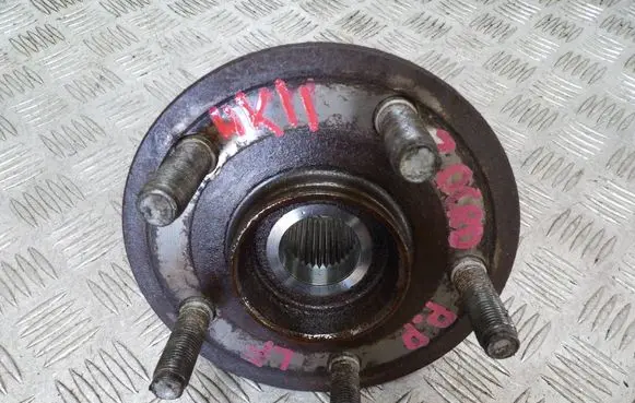 Jeep Grand Cherokee Front wheel hub 