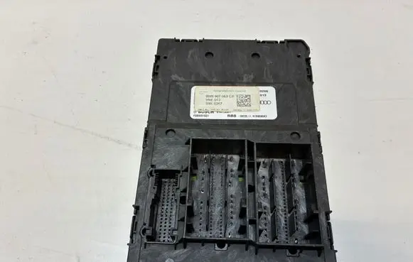 Audi A4 S4 B9 Comfort/convenience module 8W0907063CA