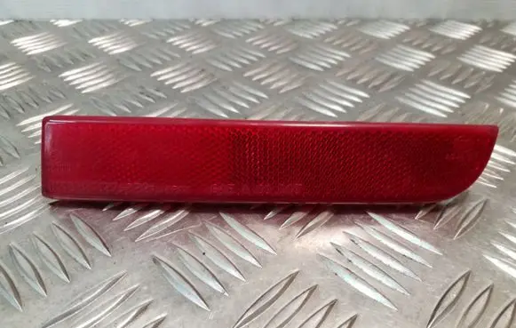 Rear tail light reflector