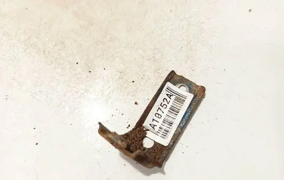 Toyota Yaris Radiator mount bracket 