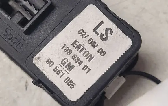 Opel Zafira A Electric window control switch 13363401 90561086