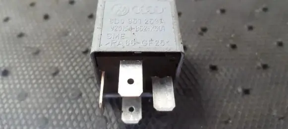 Audi A6 S6 C6 4F Other relay 8D0951253A V23134-B52-X301