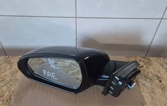 Hyundai i30 fastback Front door electric wing mirror