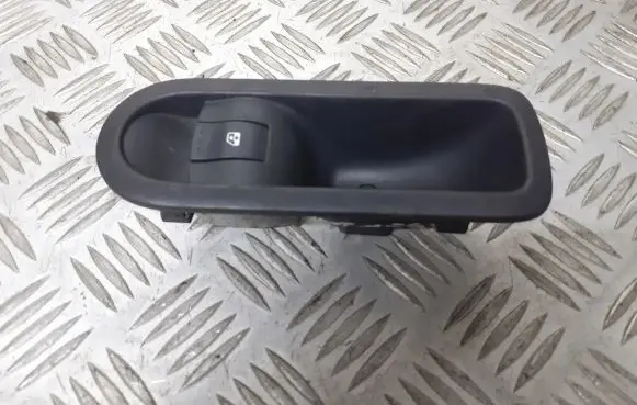 Renault Megane II Electric window control switch