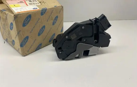 Ford Fiesta Front door lock 8A6AA21813AD