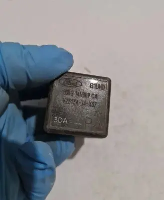 Ford Fiesta Other relay 83BG14N089CA V23134J4X37