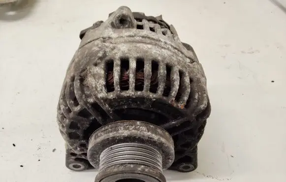 Renault Megane II Generator/alternator 8200122976