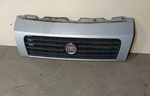 Fiat Ducato Front bumper upper radiator grill 1308067070
