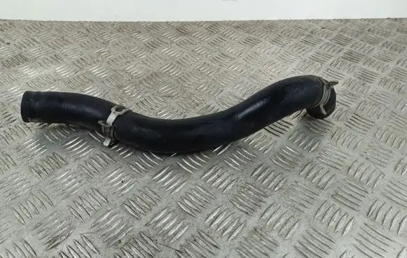 KIA Sorento Engine coolant pipe/hose