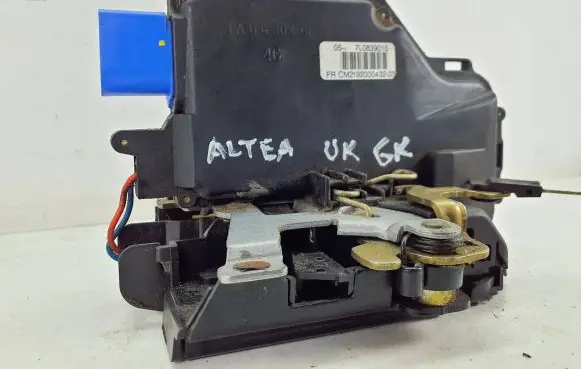 Seat Altea Rear door lock 7L0839015 CM2192000432 304GD