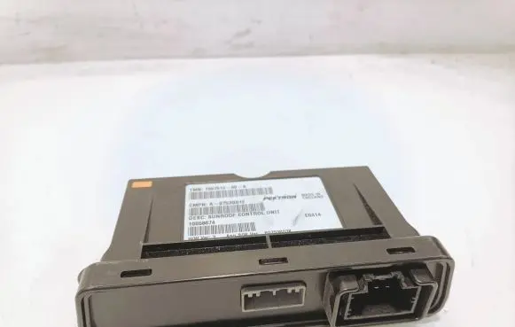 Tesla Model S Sunroof control unit/module 100751200A