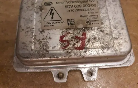 Volkswagen Golf Sportsvan Headlight ballast module Xenon 017013000323AH 5DV00900000