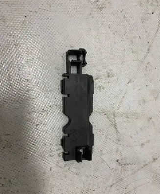 Volkswagen Transporter - Caravelle T5 Power steering pump mounting bracket 7E0422848