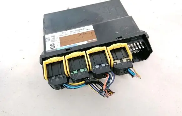 Ford Mondeo Mk III Comfort/convenience module 3S7T15K600SC 3S7T-15K600-SC