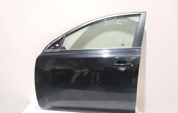 KIA Ceed Front door