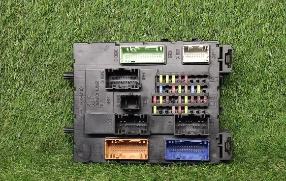 Ford Fusion II Power management control unit F1DT14A073GF