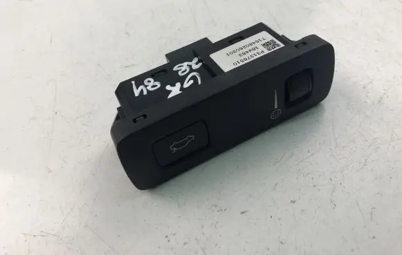 Volvo S90, V90 Other switches/knobs/shifts P31376510