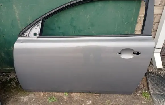 Volvo C30 Door (2 Door Coupe) 