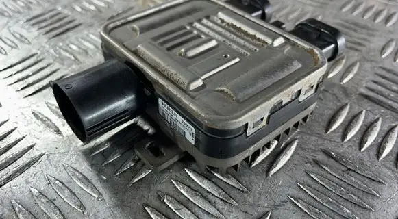 Volvo V60 Coolant fan relay 940012301 9400123