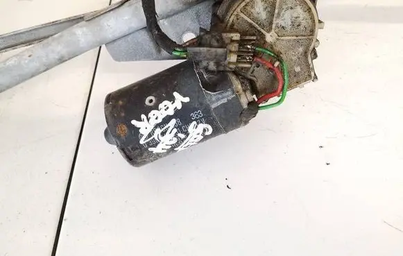Volkswagen PASSAT B3 Wiper motor 1h1955113 0390246451