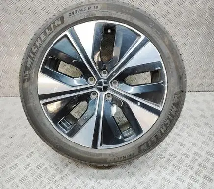 Polestar 2 R19 alloy rim 32327781