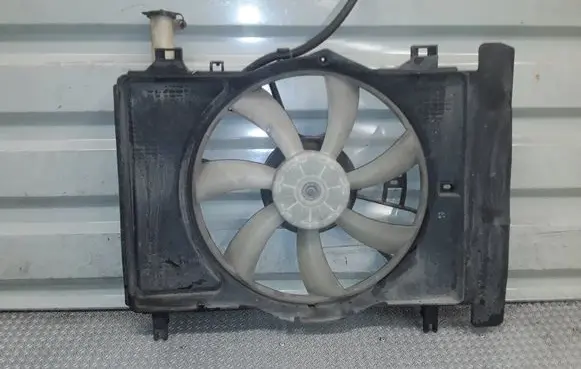 Toyota Yaris Electric radiator cooling fan 