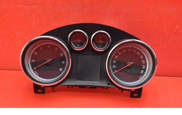 Opel Astra J Speedometer (instrument cluster) 13374903