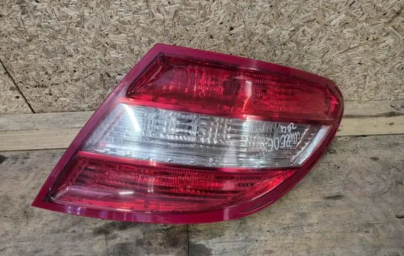 Mercedes-Benz C W204 Rear/tail lights 121212