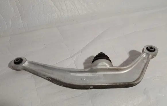 Honda Civic Rear control arm 52510