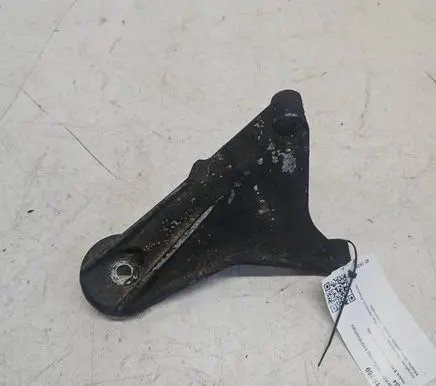 Volvo S70 V70 V70 XC Engine mounting bracket 1397889