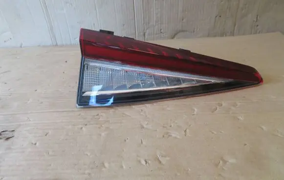 Skoda Enyaq iV Tailgate rear/tail lights 5LG945307C