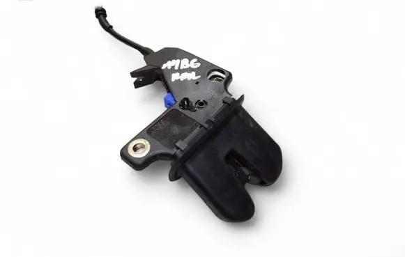 Audi A4 S4 B6 8E 8H Tailgate/trunk/boot lock/catch/latch 8E5827505B
