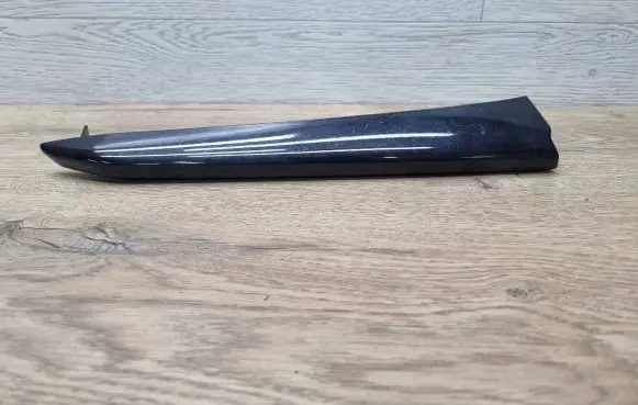 Front bumper splitter molding