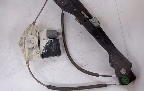 Volkswagen Golf Plus Front door window regulator with motor 1k0959792j
