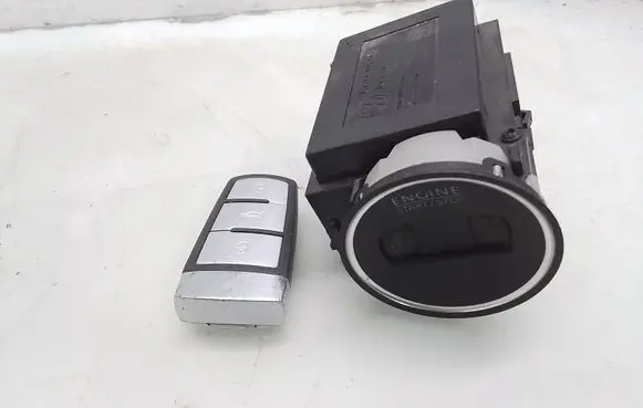 Volkswagen PASSAT B6 Ignition lock 3C0905843