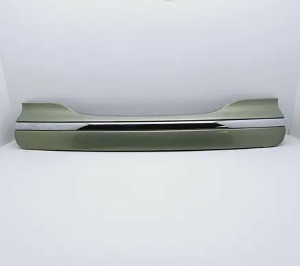 Rover 75 Trunk door license plate light bar 