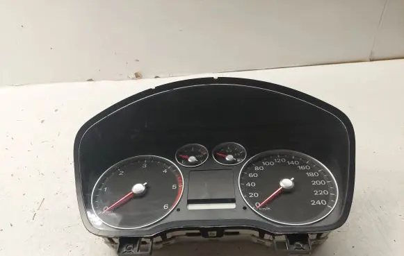 Ford Focus Speedometer (instrument cluster) 4M5T10849GF 3M5F10A855A 3M5F10841B