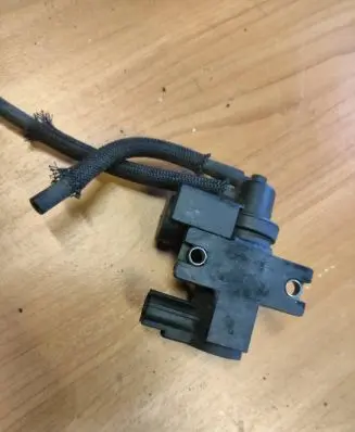 Vacuum valve