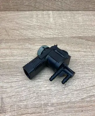 Volkswagen PASSAT B6 Turbo solenoid valve 1K0906283A