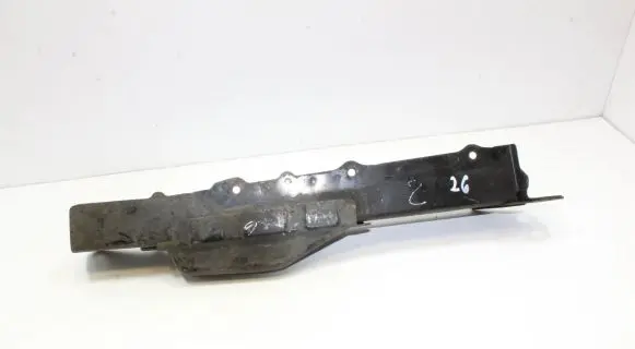 Toyota Avensis T270 Top upper radiator support slam panel