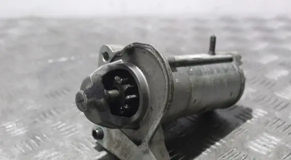 Ford Focus Starter motor 3M5T11000