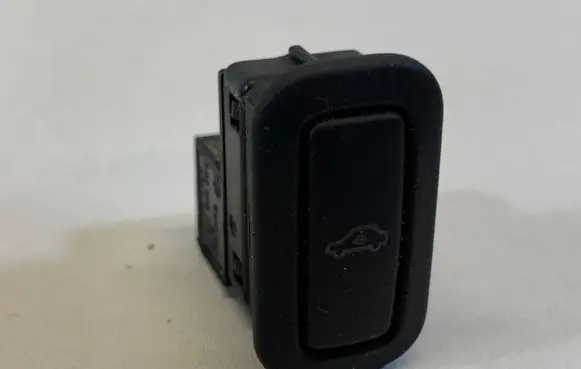 Volkswagen PASSAT B6 Alarm switch 6Q0962109A