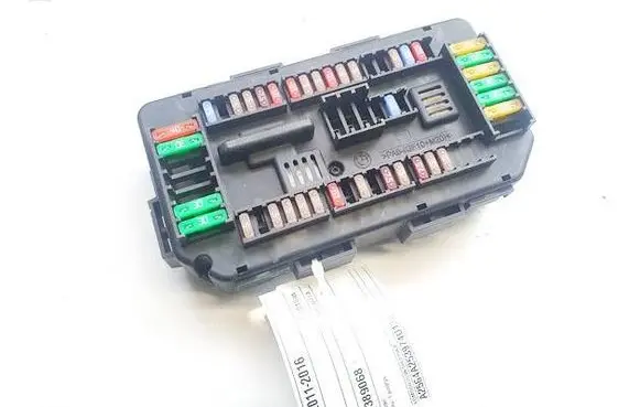 BMW 3 F30 F35 F31 Fuse box set 938906801 18102016