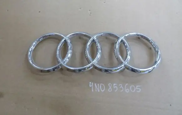 Manufacturer badge logo/emblem