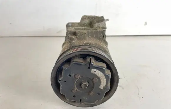 Skoda Fabia Mk1 (6Y) Air conditioning (A/C) compressor (pump) 6Q0820803D