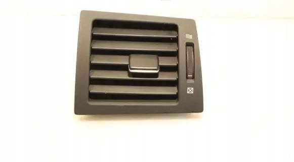 Toyota Avensis T270 Dashboard side air vent grill/cover trim 55650-05140