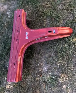 Volvo S60 Front sill (body part) 