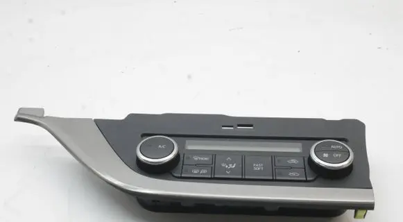 Toyota Auris E180 Interior fan control switch 5590002430
